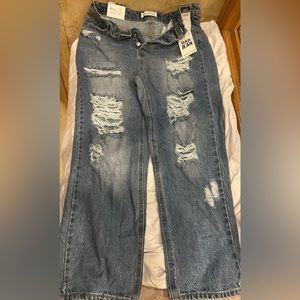 Never worn boyfriend jeans. Brought them but could not fit.